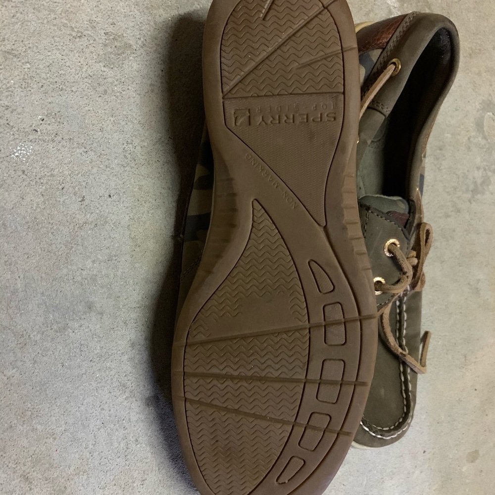 sperry - Picture 2 of 4